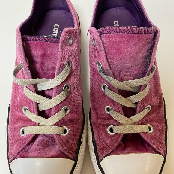 Converse CTAS Junior’s Pink Velvet Double Tongue Low Top Sneakers - Picture 5 of 11